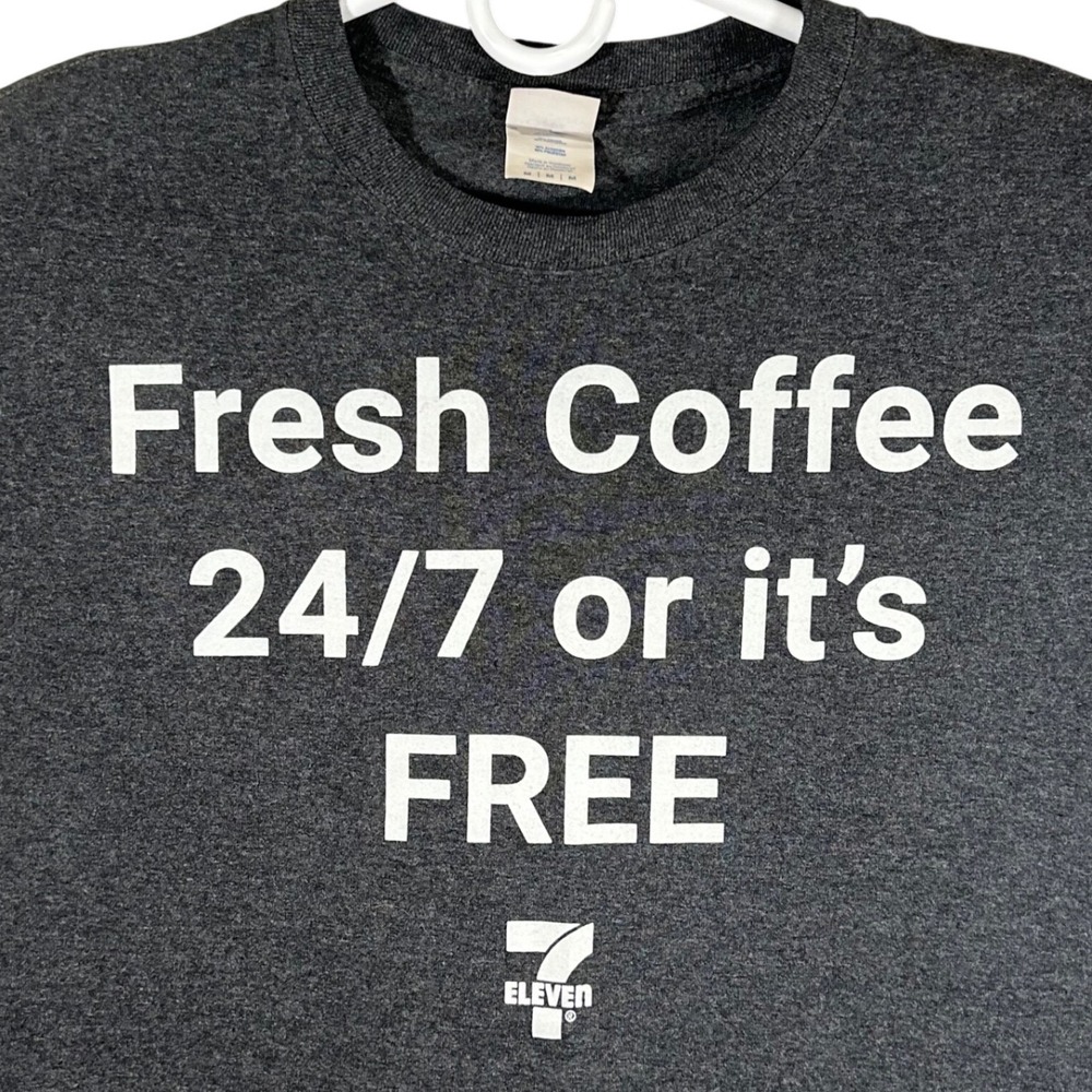 7/11 7-Eleven Fresh Coffee 24/7 Graphic T-Shirt Employee Gray Mens Medium